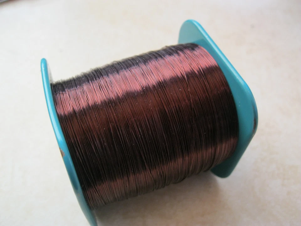 Alambre magnético Belden 8081, carrete parcial, 30 AWG, Foto 2 de 2