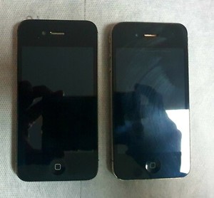 2x Apple iPhone 4 - 16GB - Schwarz (EE) A1332 (GSM)