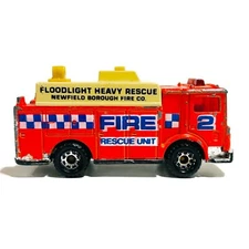 Vintage 1991 Matchbox Mack Auxiliary Power Truck Fire Die Cast Model Toy Car Red