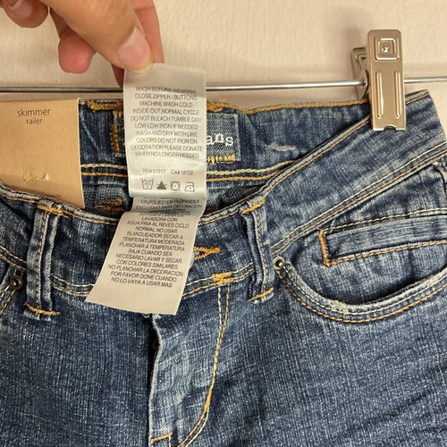 Levi’s Size 8 Girls Below The Knee Premium Denim Jorts (new) - Picture 12 of 12