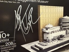 LEGO ARCHITECTURE: Solomon Guggenheim Museum (21004) - Signed By Designer