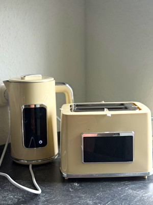 HOMCOM Wasserkocher und Toaster-Set mit LED-Touchscreen