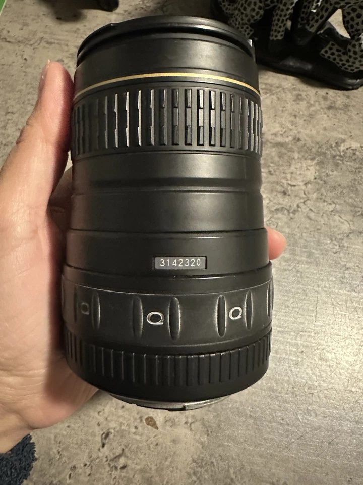  Quantaray Multi-Coated 100-300mm f/4.5-6.7 LDO Lens for Pentax AF - Image 4 of 4