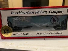 GREAT NORTHERN HO scale PS 2 4750 3 bay hopper "Mystery Car" by InterMountain 