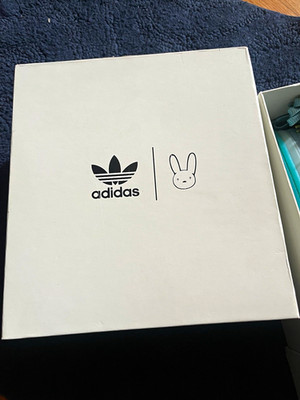 Adidas Bad Bunny Men s Light Blue/White Top quality Sneakers (Re)