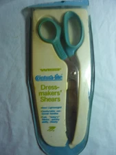 Vintage WISS Contura-Lite #3728-8 Dress-makers Shears-contoured handles