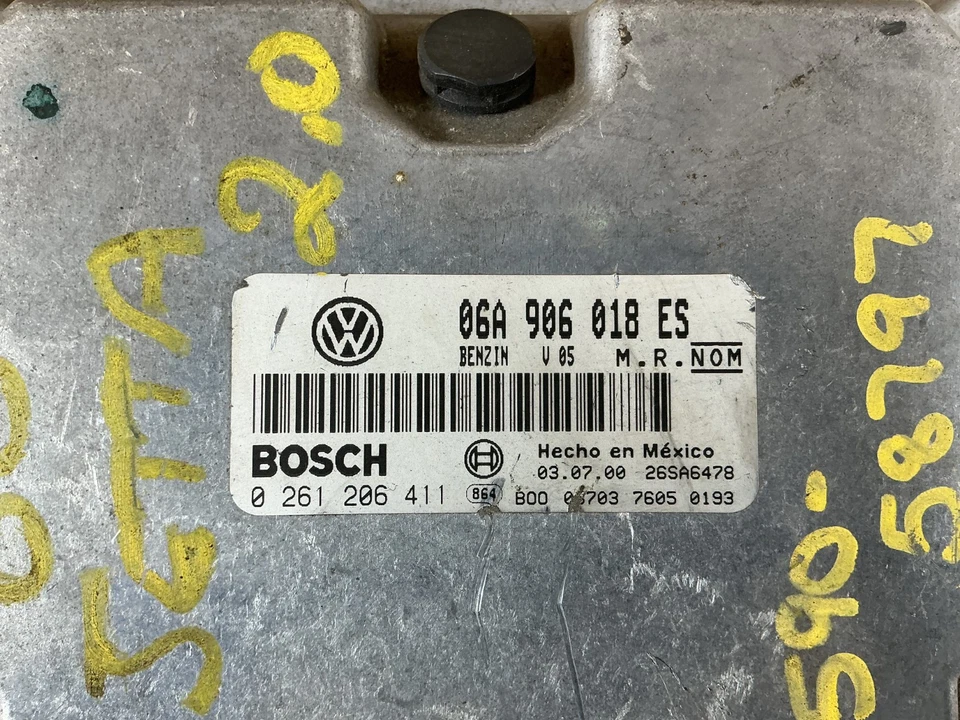 Módulo de control del motor Volkswagen Jetta 1999-2001 ECM ECU 06A906018ES Foto 2 de 4