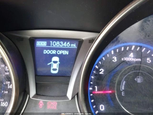 Caixa de luvas usada serve: 2014 Hyundai Genesis grau A - Imagem 4 de 4