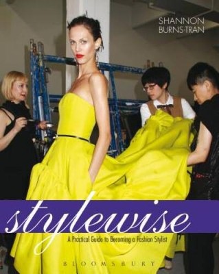 Style Wise: A Practical Guide to Becoming a Fashion Stylist - ACCEPTABLE