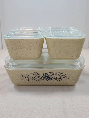 Vintage Pyrex Homestead Refrigerator Set