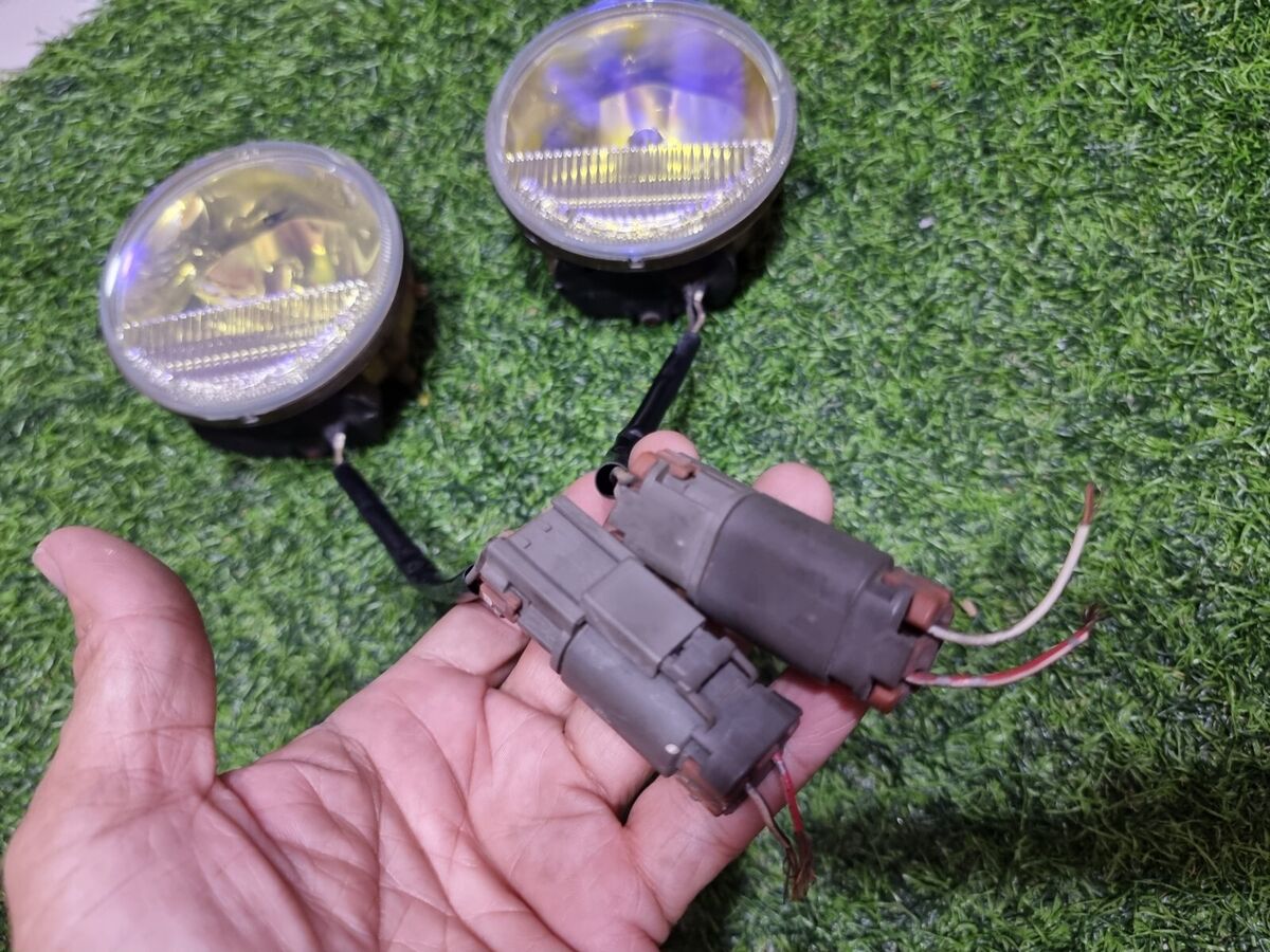 Toyota OEM Altezza SXE10 Celica ZZT231 MRS ZZW30 Rainbow Fog Toyota OEM Altezza SXE10 Celica ZZT231 MRS ZZW30 Rainbow Fog