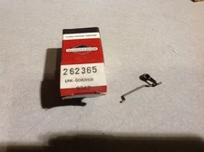 BRIGGS AND STRATTON  Part # 262365 LINK    NOS OEM