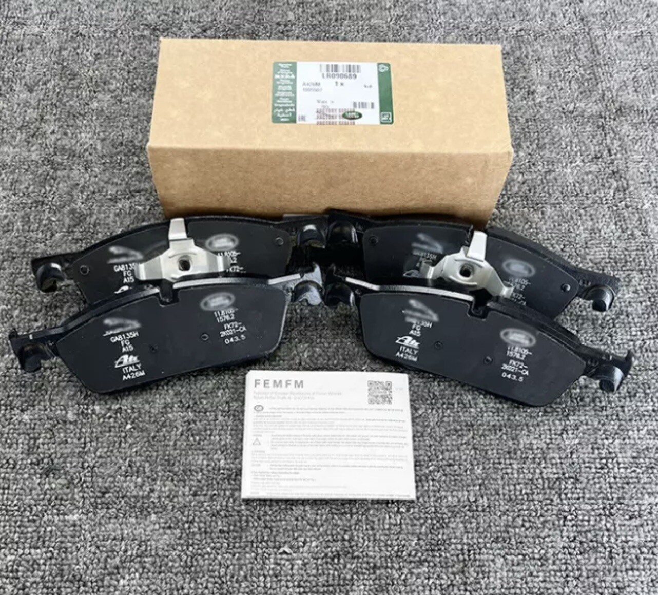 Hella Pagid Brake Pad Sets 2-Wheel Set Front for Land Rover Range Velar LR090689