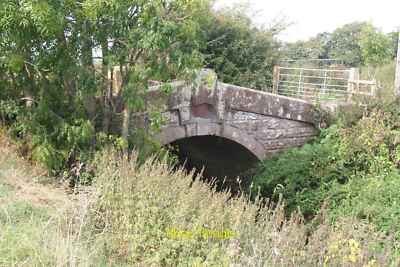Foto 12x8 Brücke über Pulford Brook Attraktive Steinbrücke (vermutlich Baujahr 2014