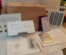NEW RODAN+FIELDS Lined Zippered Rose color Makeup Bag plus 7 Skin Care Samples 