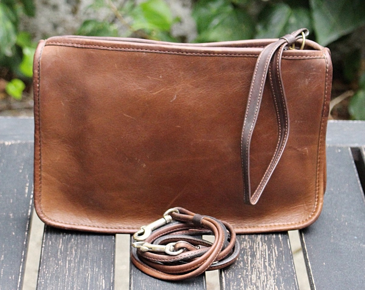 Coach Vintage - 1970s NYC Basic Bag #9455 w/ Glue in Creed