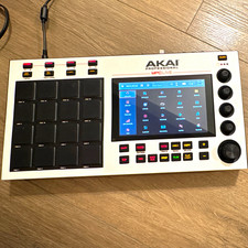 Akai Professional MPC Live Sampler/Sequencer w/ Case  Adapter