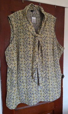 NWT Essentials By Milano Women's 3X Blue Yellow White Sleeveless Tie Neck Shirt