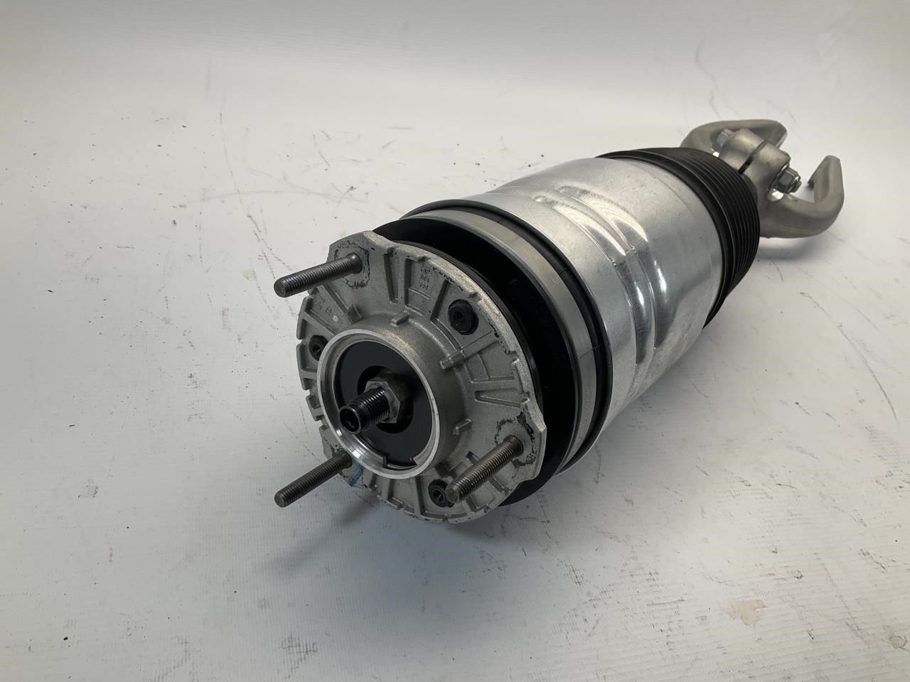 23-24 Maserati GranTurismo M189 Front Right Passenger Strut Shock Absorber Q