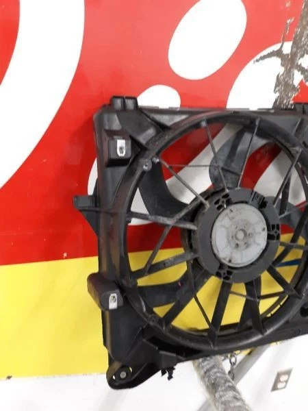 Radiator Fan Motor Assembly Dual Fan Fits 07-14 SUBURBAN 1500 76438 Foto 2 de 4