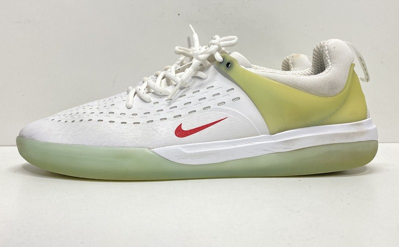 Nike SB Nyjah Free 2 Summit White University Red Skateboarding Shoes Size 14