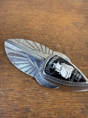 1934 1935 1936 PLYMOUTH RADIATOR BADGE EMBLEM ORNAMENT PLATE CLOSED WING - Picture 3 of 9