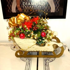 Vintage Decorated Christmas Wooden Sleigh Table Centerpiece/ Room Decor EUC