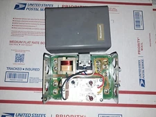 HONEYWELL L8124C 1003 AQUASTAT - high Low limit relay boiler control L8124A E L