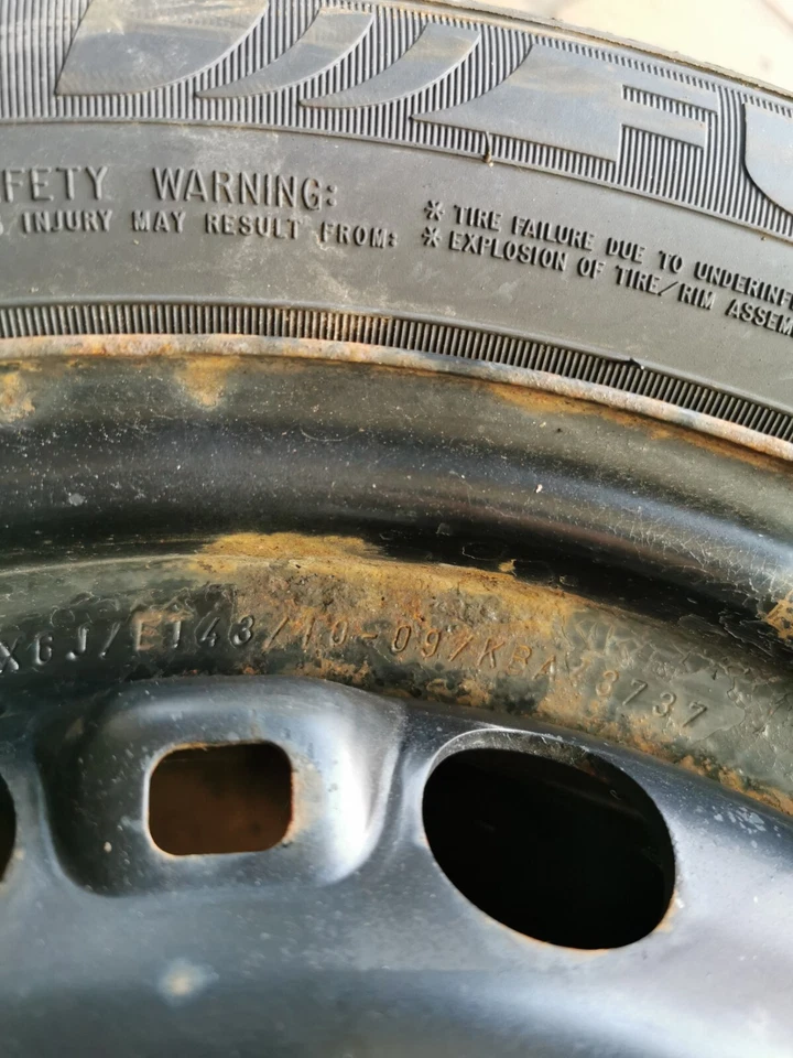 Orig. VW Fox 5Z Seat Ibiza 6J Komplettrad DOT 0420 8mm! 195/55R15 85H KBA 43737 - Bild 3 von 4