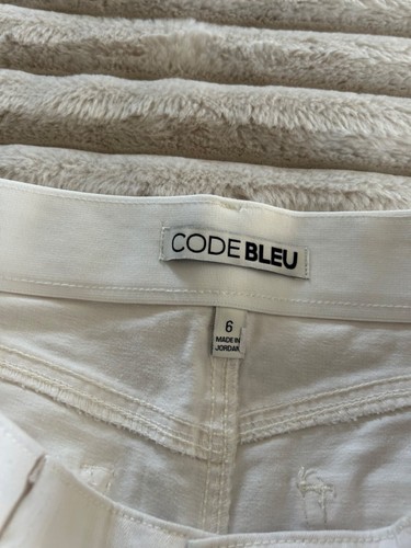 NWT CODE BLEU women’s white denim jeans, straight,size 6, pockets, ankle length - Picture 5 of 10