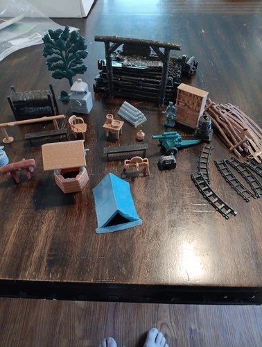 Huge Louis Marx Vintage Accessory Pieces Lot , Western Dark Brown Fence 50s 60s