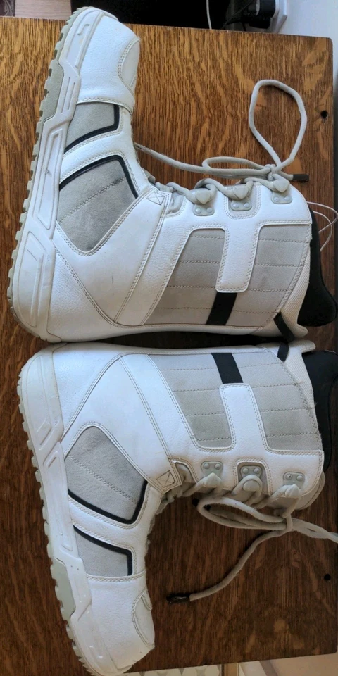 Botas de snowboard Burton Invader para hombre blancas talla 13 con cordones  Foto 4 de 4