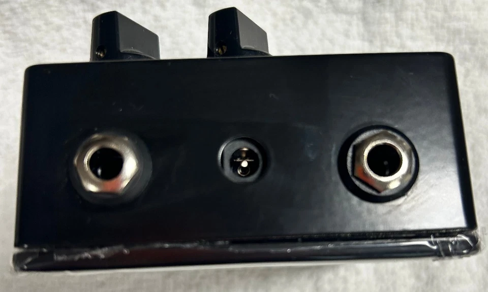 EarthQuaker Devices Transmisor de Suciedad Legado Reedición Pedal de Pelusa Foto 2 de 4