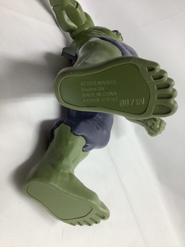 Hulk Figure 2018 Marvel Eyes Light Up Arms Move Body Twists PBT221007/TB - Picture 7 of 7
