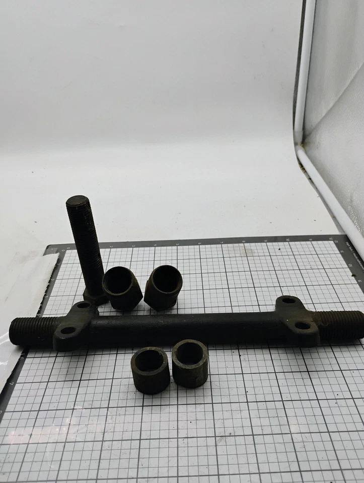 Kit de brazo de control inferior OEM Mopar 1064687 1939-1954 Dodge Plymouth Chrysler Foto 4 de 4