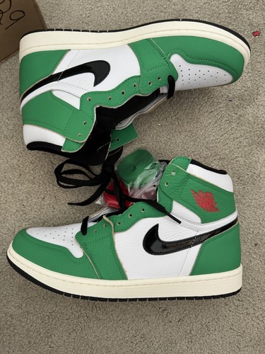 Size 11 W 9.5 M- Air Jordan 1 Retro OG High Lucky Green W - Picture 2 of 7