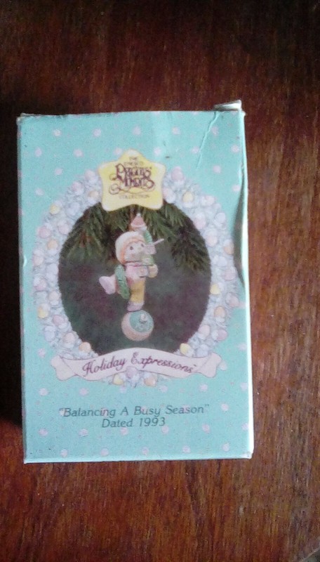 Precious Moments BALANCING A BUSY SEASON dated 1993 Artplas Ornament