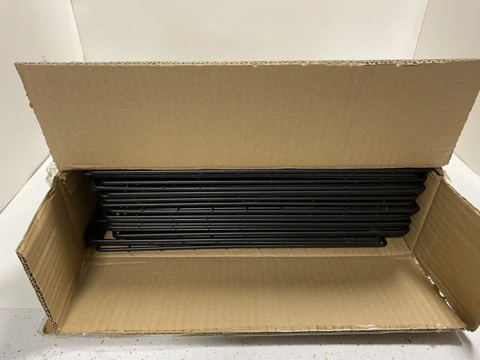 Cubos de almacenamiento Whitmor - Estantes de alambre apilables entrelazados - negro/blanco - 7 juegos Foto 3 de 4