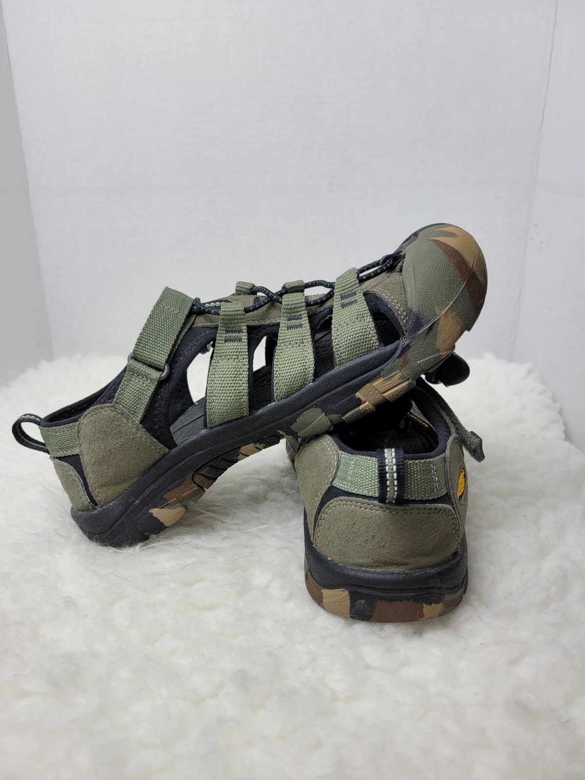 KEEN Sandali da uomo verdi Newport H2 taglia 7 impermeabili escursioni all'aperto