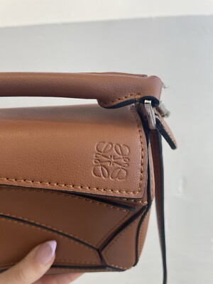 Authentic LOEWE WMNS Small Puzzle Edge Top Handle Crossbody Bag In