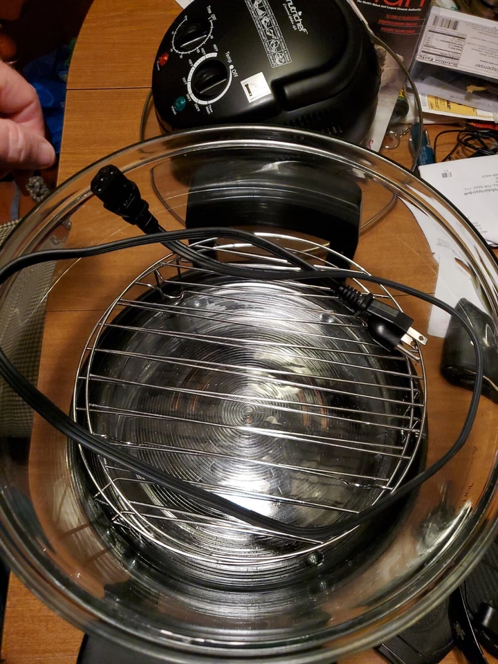 NutriChef Countertop Air Fryer Convection Oven Cooker with 18 Quart Bowl (Used) - Image 3 of 3