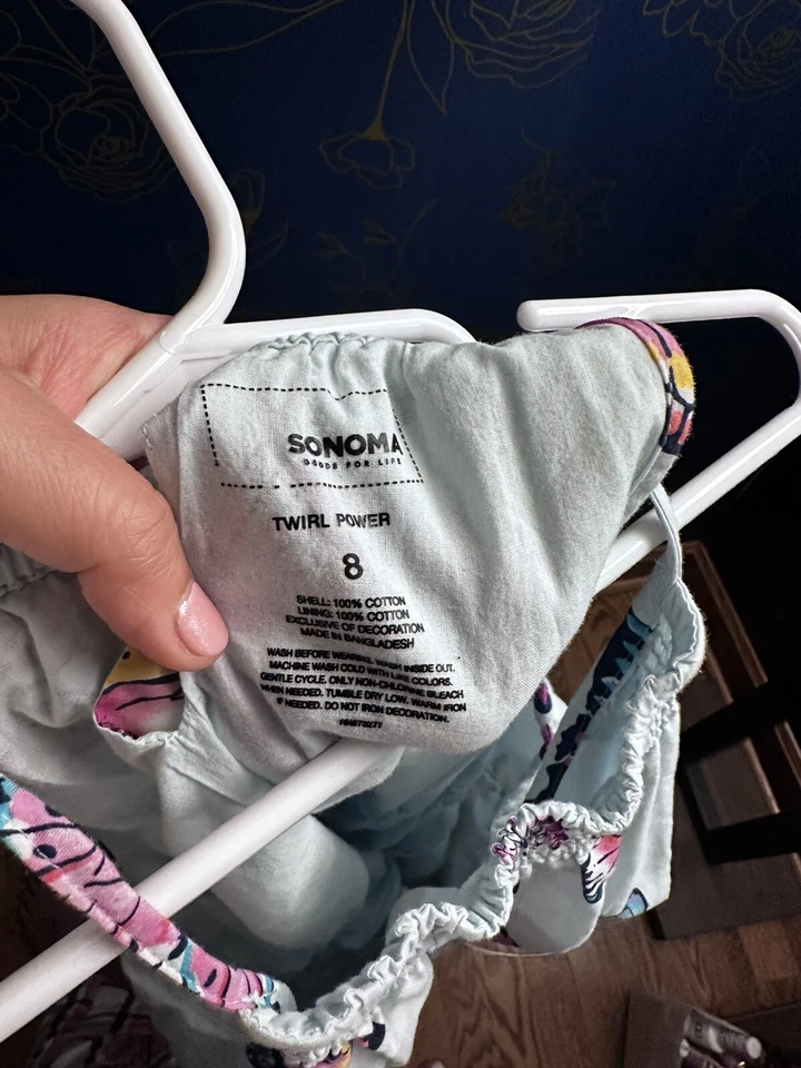 ¡Dos vestidos de verano por el precio de uno! Talla 8 - Sin agujeros ni manchas. Foto 4 de 4