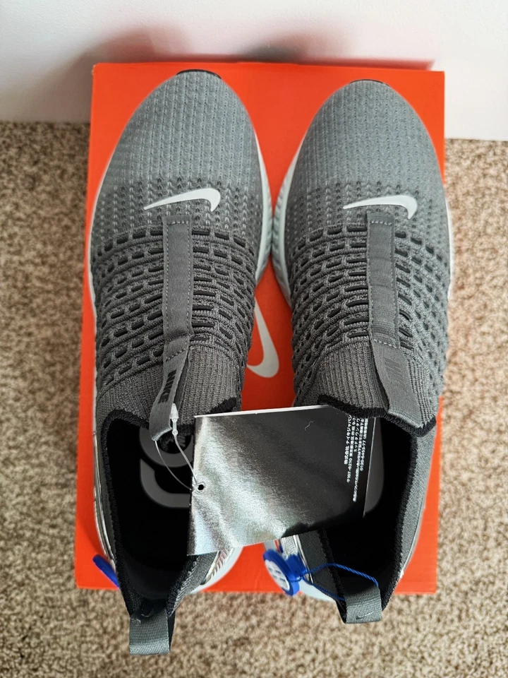 Nike React Phantom Run Flyknit 2 Size 9.5 Iron Grey/Metallic Silver - Image 4 of 4