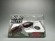 Zuru Robo Alive Crawling Cockroach Robotic Glow In The Dark For Pranks Dogs Pets