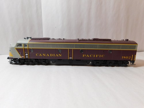 Locomotora diésel Broadway Limited 446 escala HO EBA, DCC + sonido, CP #1802 | Zustand: Used