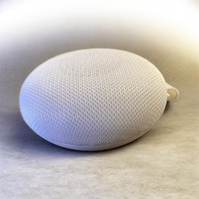 White Portable Bluetooth Speaker
