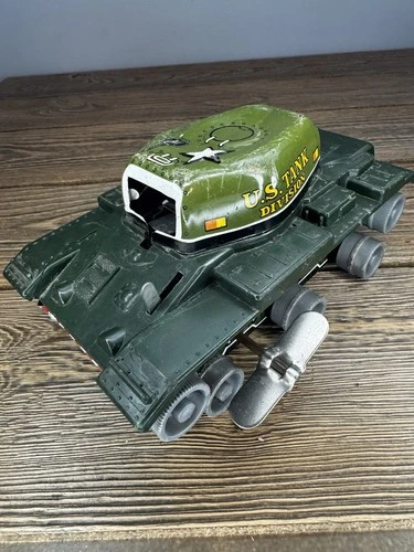 Vintage 1973 Marx Tin Litho U.S. Tank Division Wind Up Sparkling Toy Japan #392