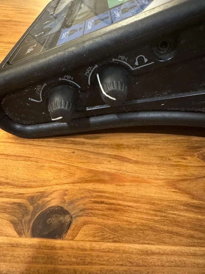 TC Helicon Voicelive Touch w/AdapterVocal Effects Processor Working 9628562 - Image 4 of 4