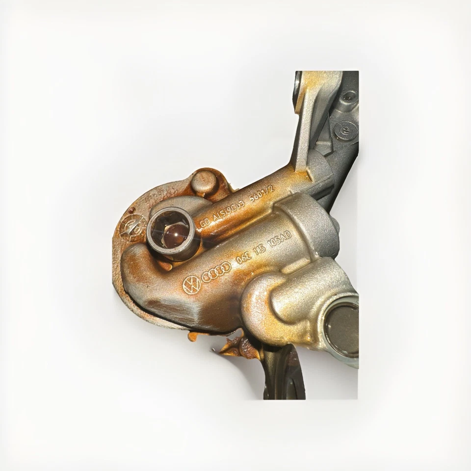 AUDI S4 B8 2010-2012 - Motor bomba de aceite 06E115105AD Foto 3 de 4