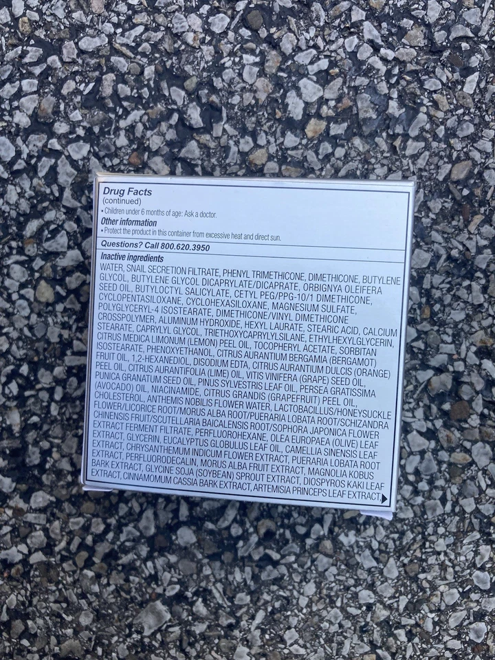 IT Cosmetics CC+ Color Correcting Full Coverage Cream SPF 50+ Light NIB - Image 3 of 4